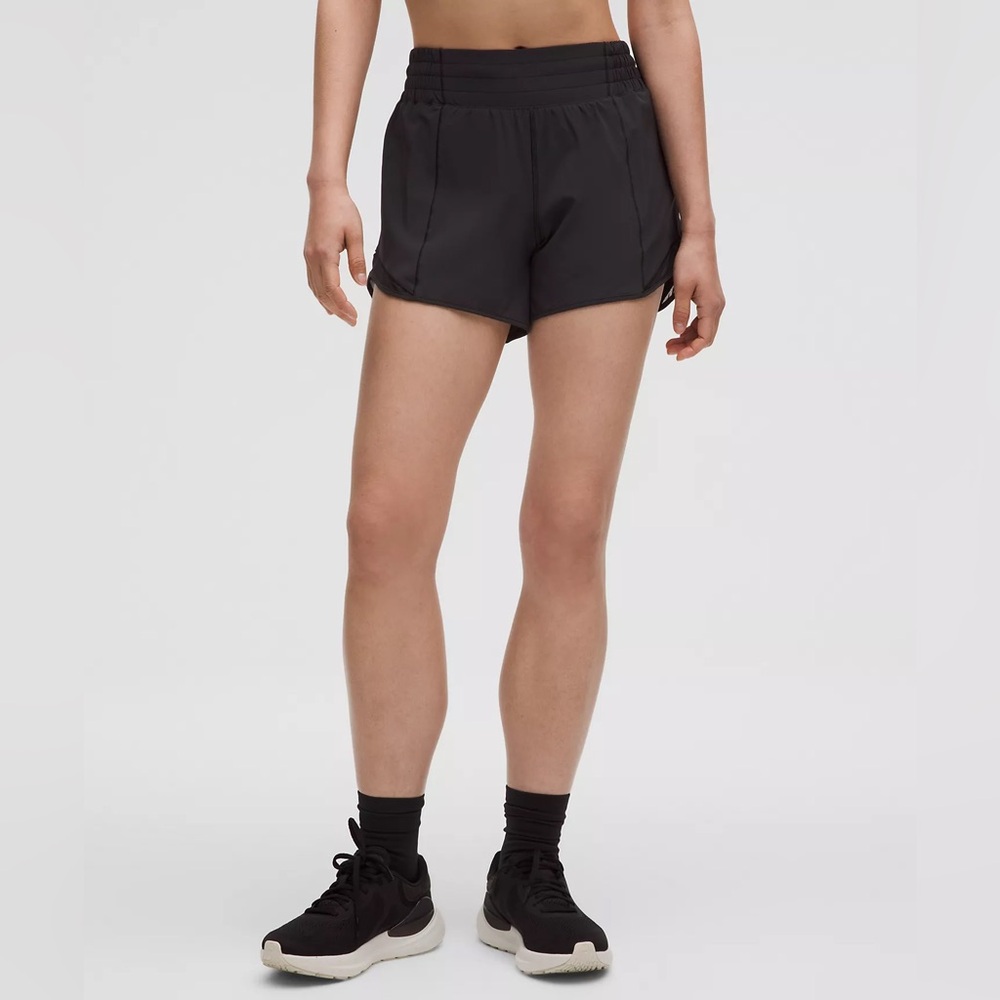 Lululemon Hotty Hot High-Rise Lined Short 4"
